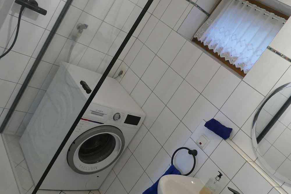 Foto 4 von 30: Ruhig, mit herrl. Alpensicht, 2 Pers., Pool im Sommer, Schluchsee-Schönenbach