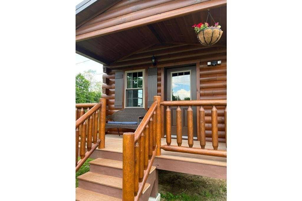 Foto 11 von 14: Lincoln Log Cabins - Baby Bear