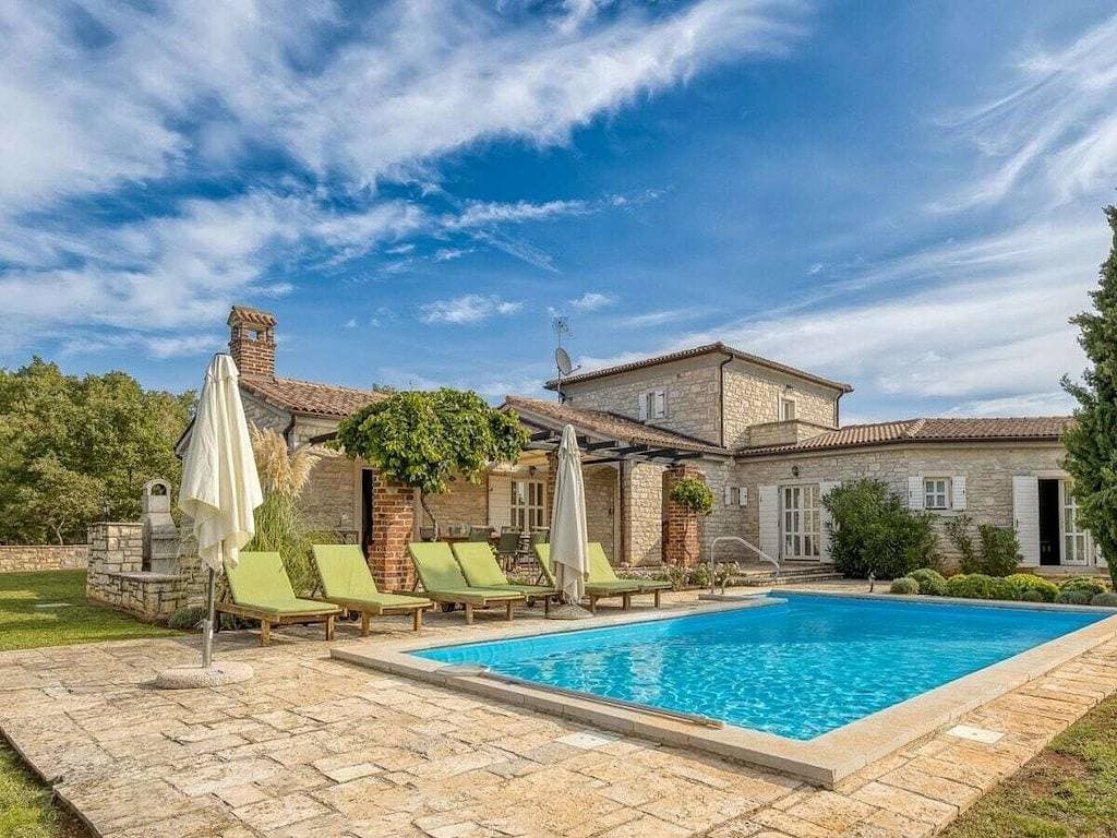 Foto 5 von 43: Villa in Sveti Lovrec mit Schwimmbecken