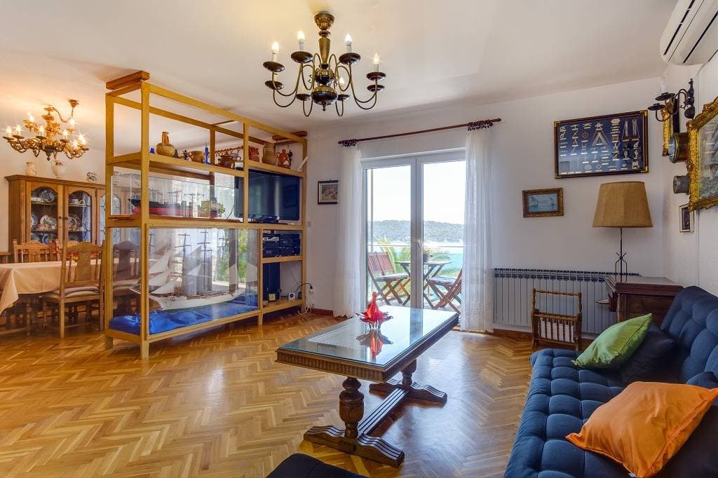 Foto 10 von 45: Ferienwohnung in Mali Lošinj mit Meerblick, Balkon, Klimaanlage, W-Lan (4896-4)