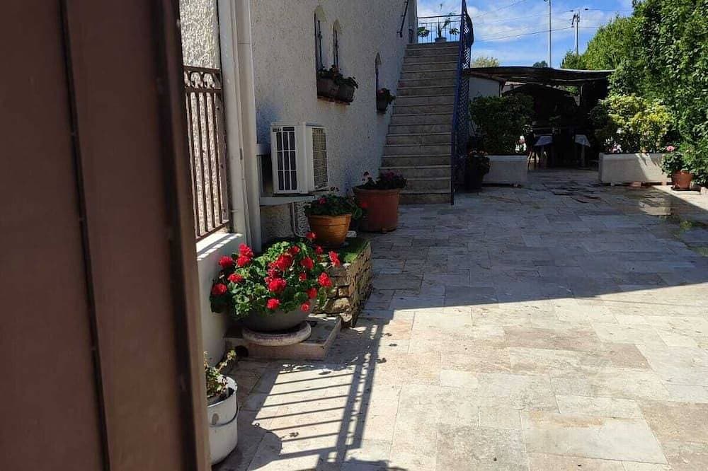 Foto 12 von 25: Haus mit Pool in Beausset