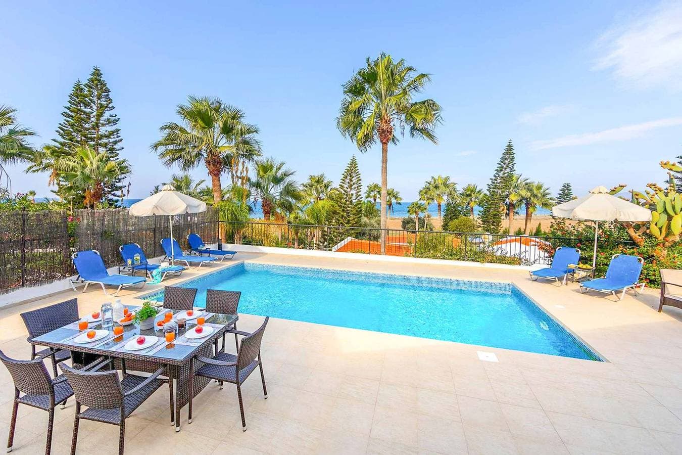 Foto 3 von 30: Villa für 6 Personen mit Terrasse