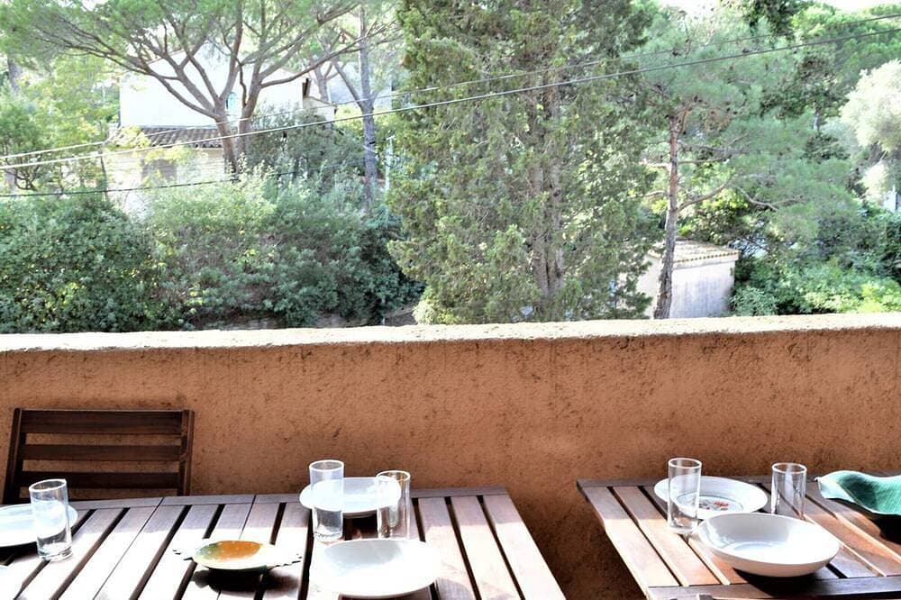 Appartement Komfortabel in Strandnähe für 6 Personen, La Croix-Valmer, Parkplatz & Balkon 1