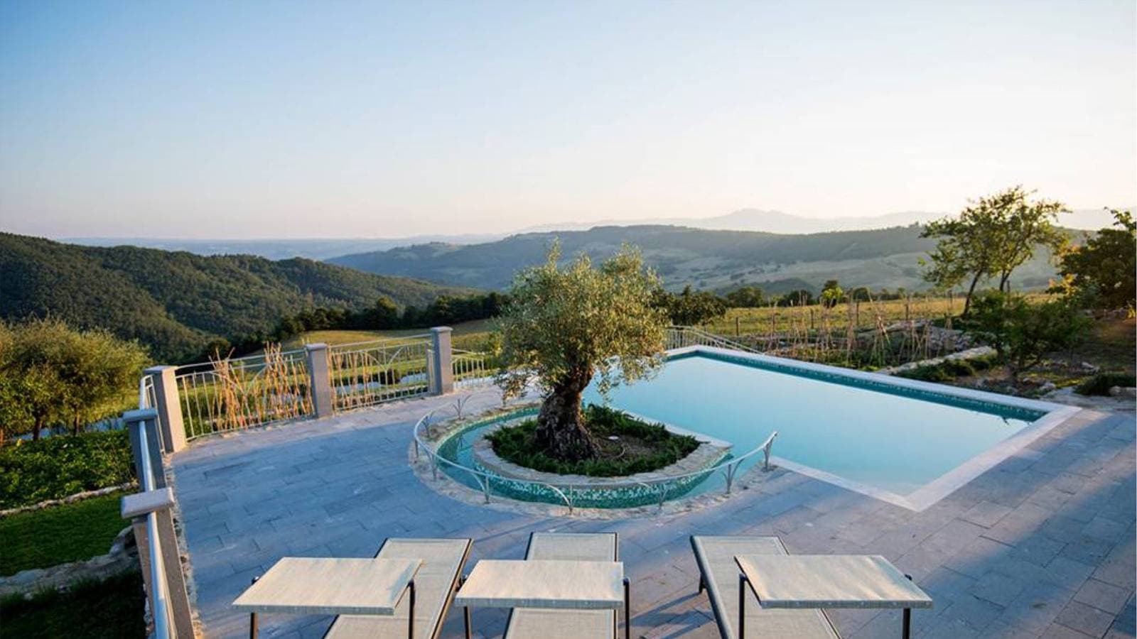 Foto 4 von 40: Villa für 9 Personen mit Pool