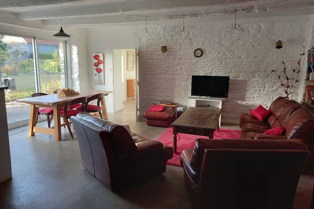 Foto 11 von 27: Single-storey house 100 m from the strikes