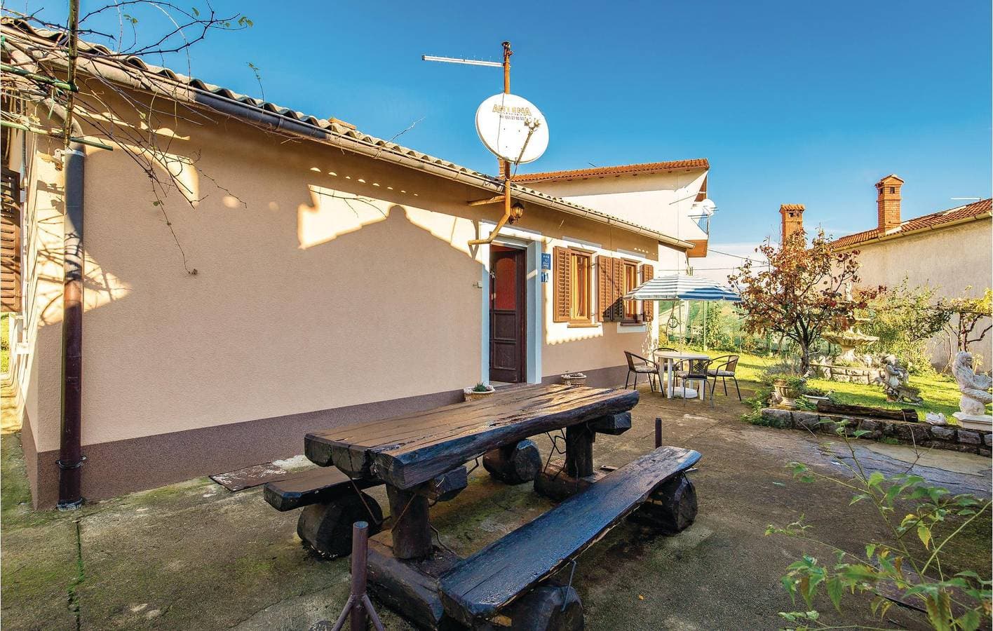 Foto 11 von 28: Modernes Apartment mit Pool und Terrasse, 2 km vom Hundestrand entfernt
