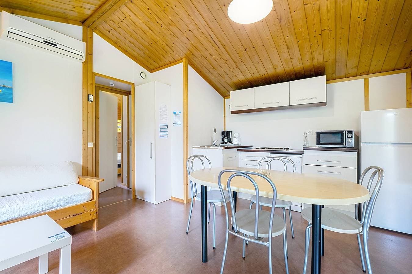 Foto 5 von 29: Chalet für 2 Personen mit Terrasse