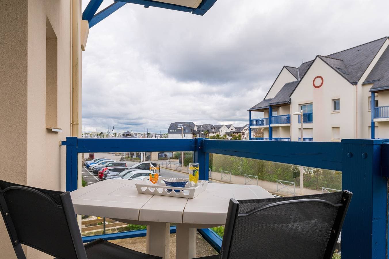 Foto 2 von 22: Ferienwohnung 'L'Optimist' mit Hafenlage, nahe Strand, Thalasso, Parkplatz, ohne Wäsche & Reinigung