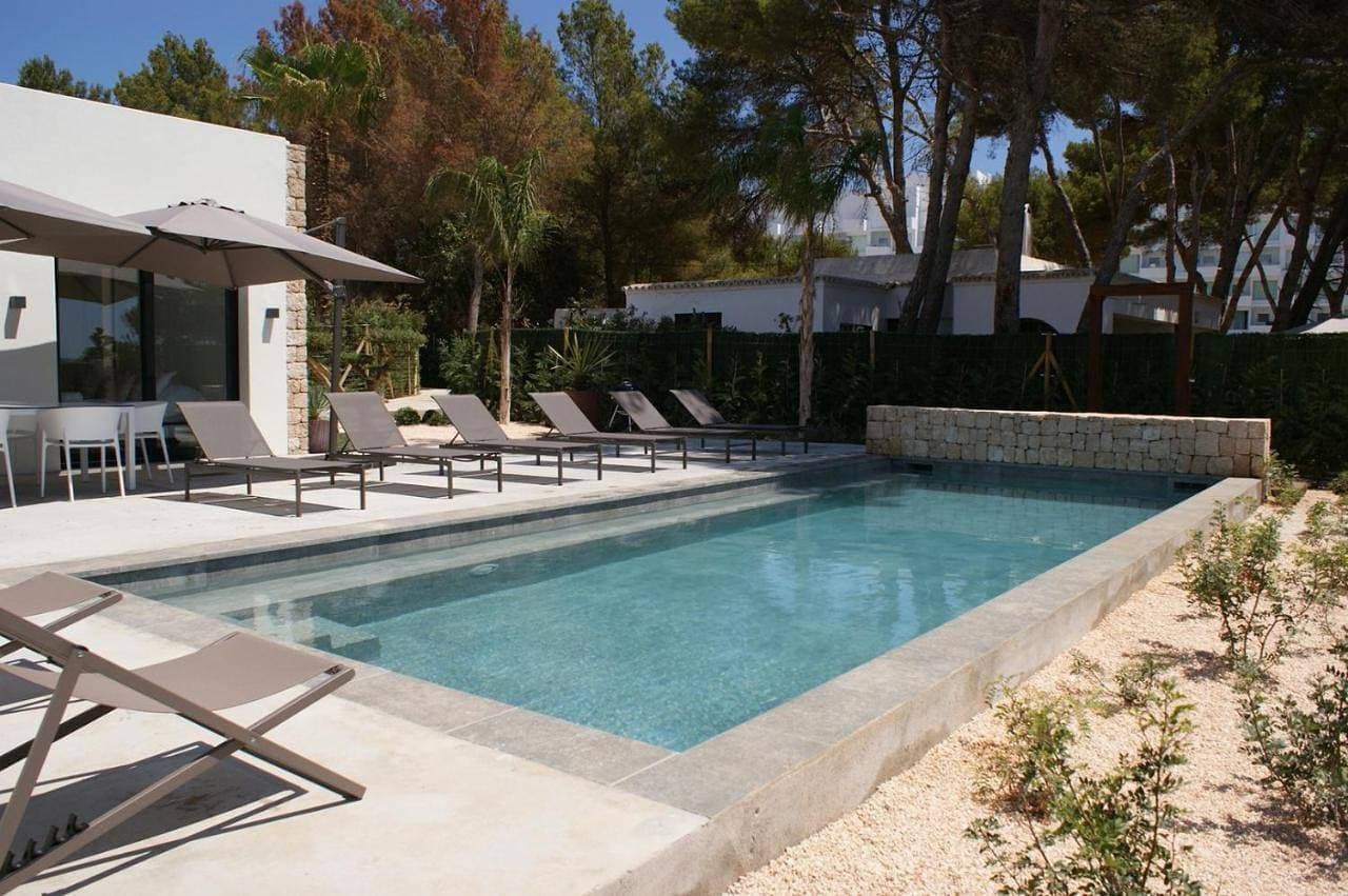 Tranquil Haven in Santa Eulalia Villa, 1030 1