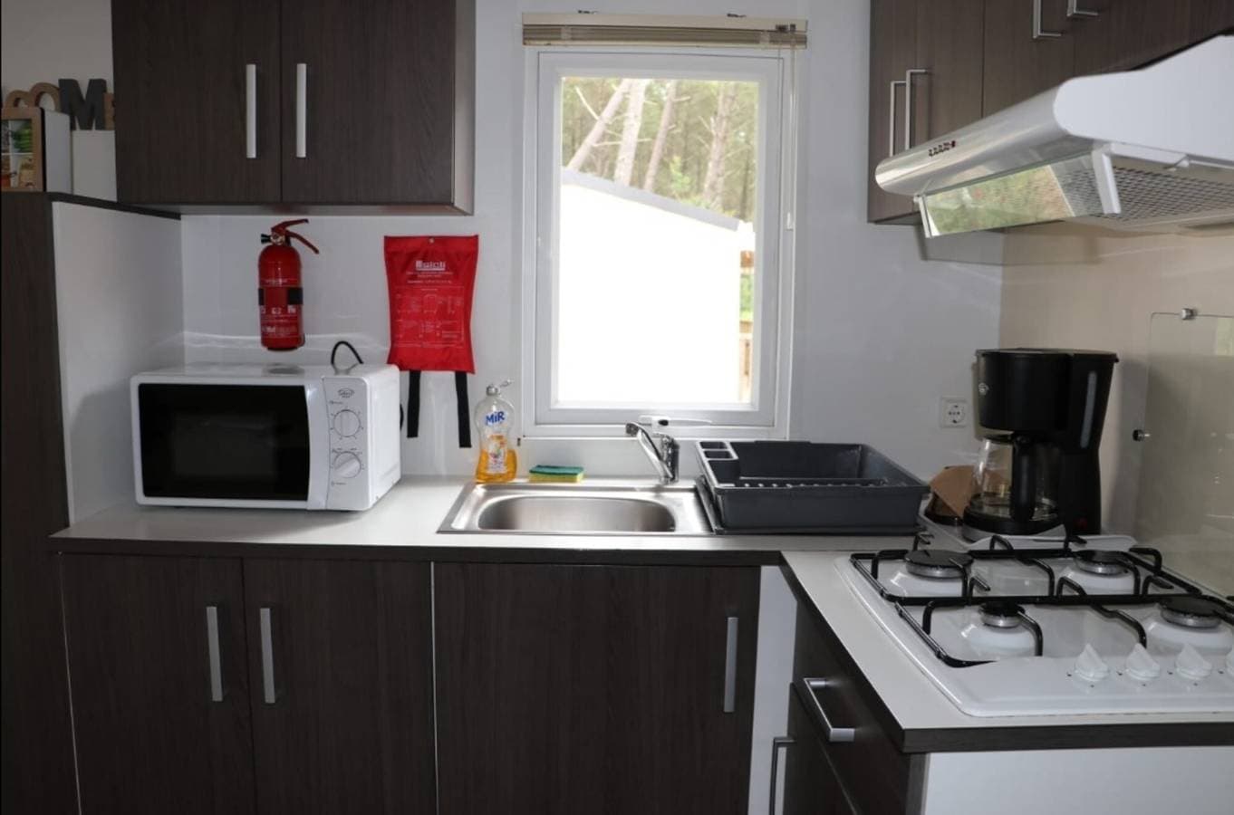 Foto 5 von 35: Mobilheim 'Du Soleil - Contis' mit Gemeinschaftspool, Terrasse und Fun Pass inbegriffen