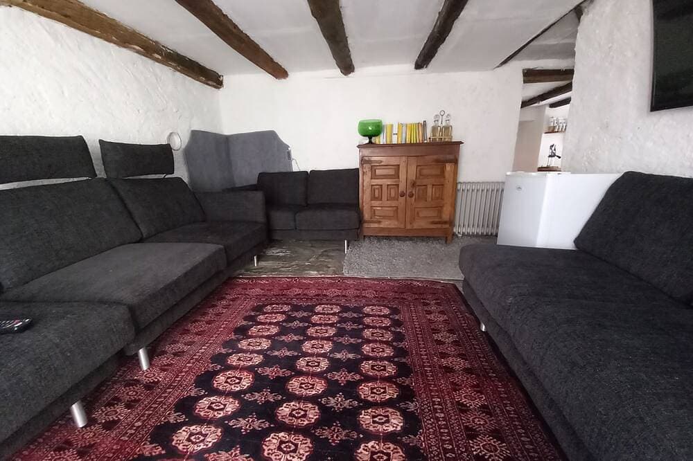 Foto 12 von 28: \"Casa Coerente\" Cavergno - ganzes Obergeschoss mit Zimmer #1-4