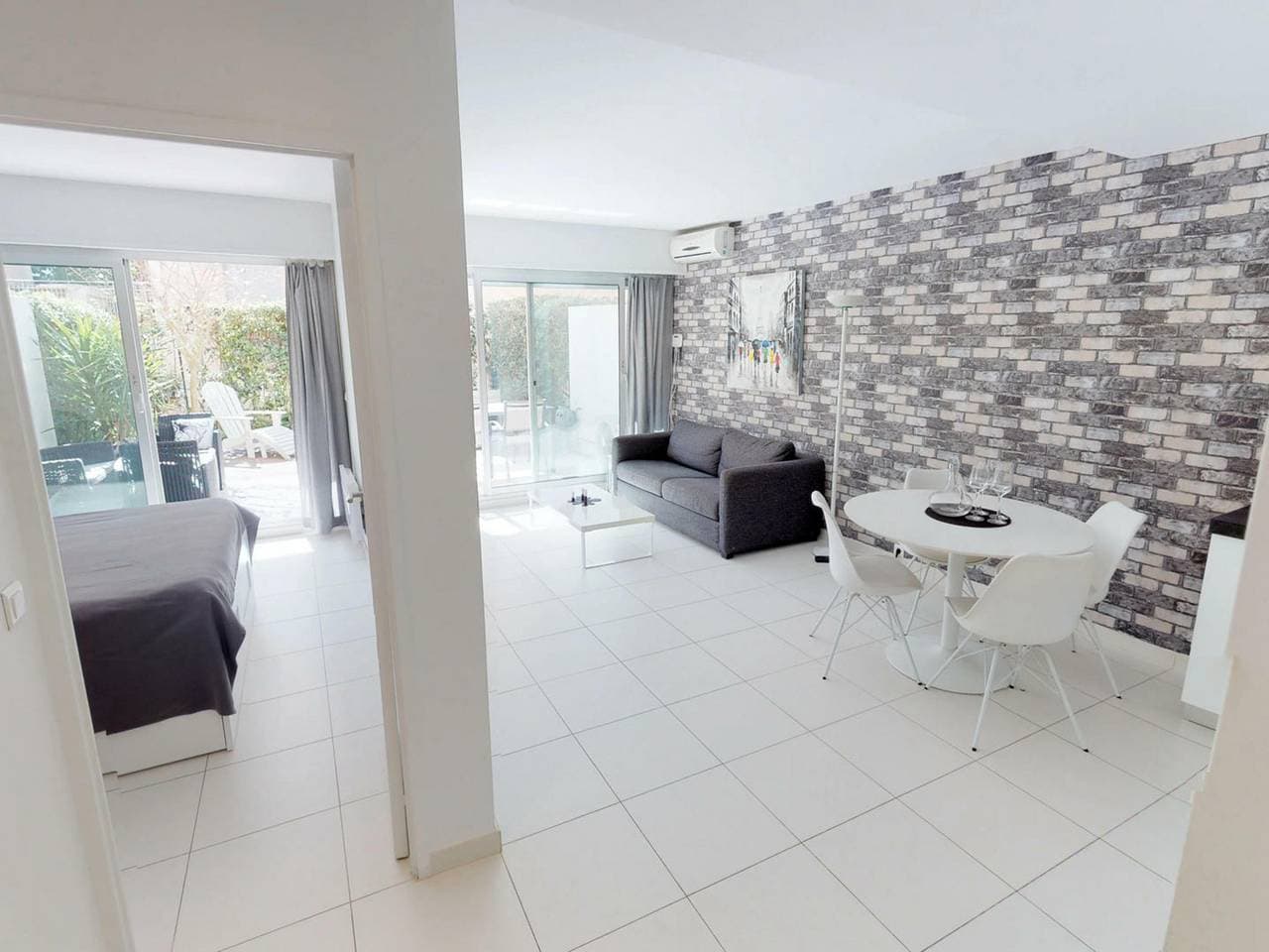 Foto 11 von 21: Modernes 2-Zimmer-Apartment mit Terrasse in Menton