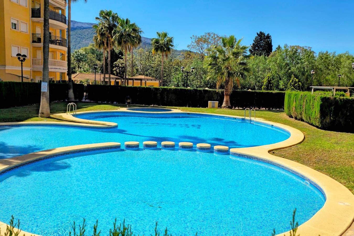 Foto 2 von 35: Apartamento Sofía Dénia Plaza | Piscina comunitaria y confort cerca del mar