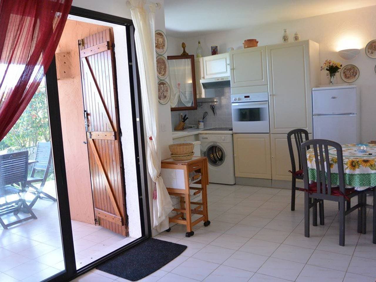 Foto 6 von 14: Wohnung für 7 mit Pool und Tennis 500m vom Strand
