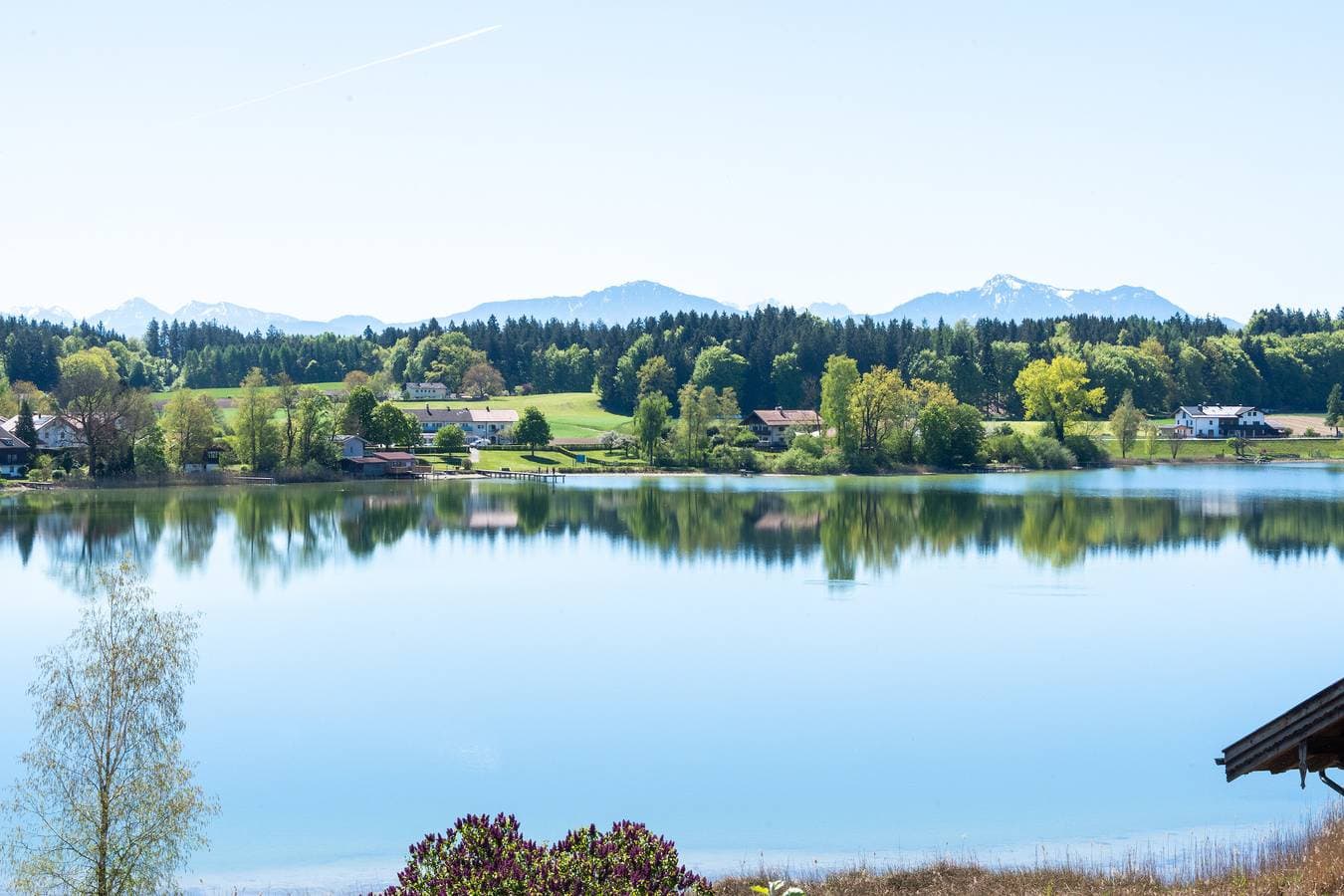 Foto 4 von 19: Ferienwohnung Aribo - Ferienwohnung 48qm mit Bergblick und Seeblick vom Balkon