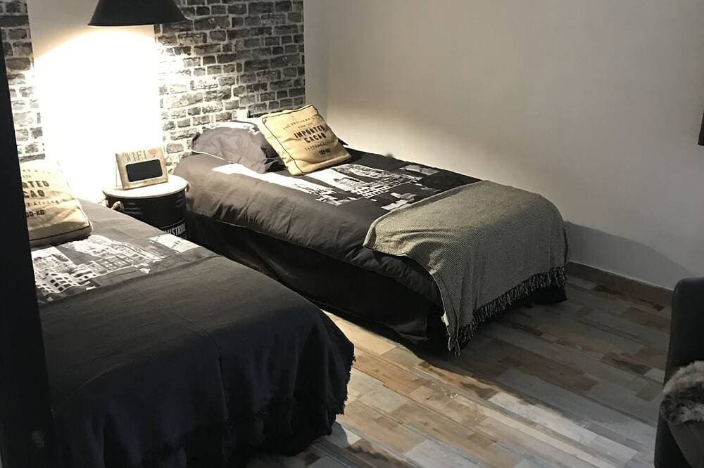Foto 5 von 30: Apartment-Stadt-Ensuite mit Bad-Gartenblick