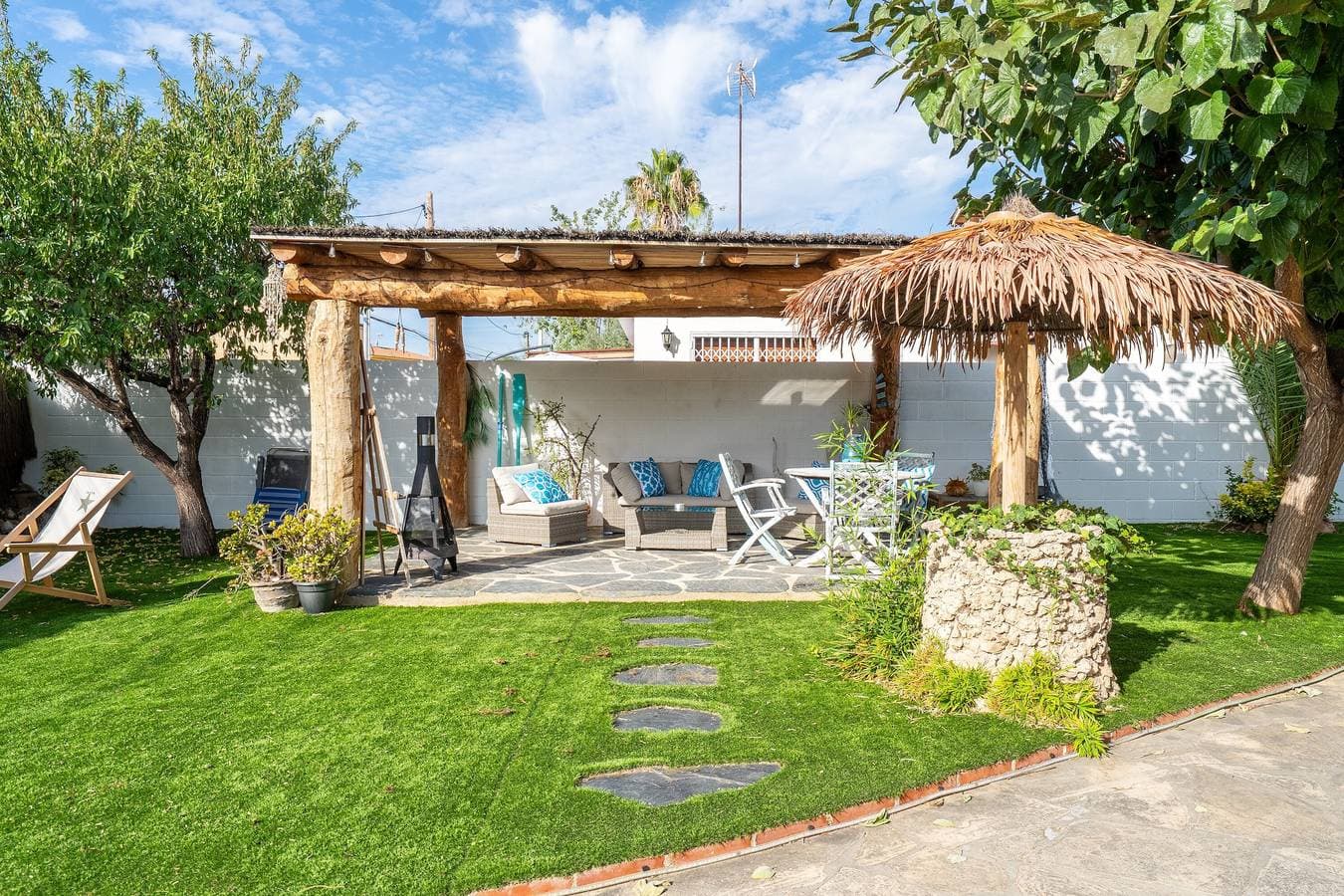 Foto 2 von 25: Ferienhaus 'Preciosa' mit privatem Garten, WLAN und Klimaanlage