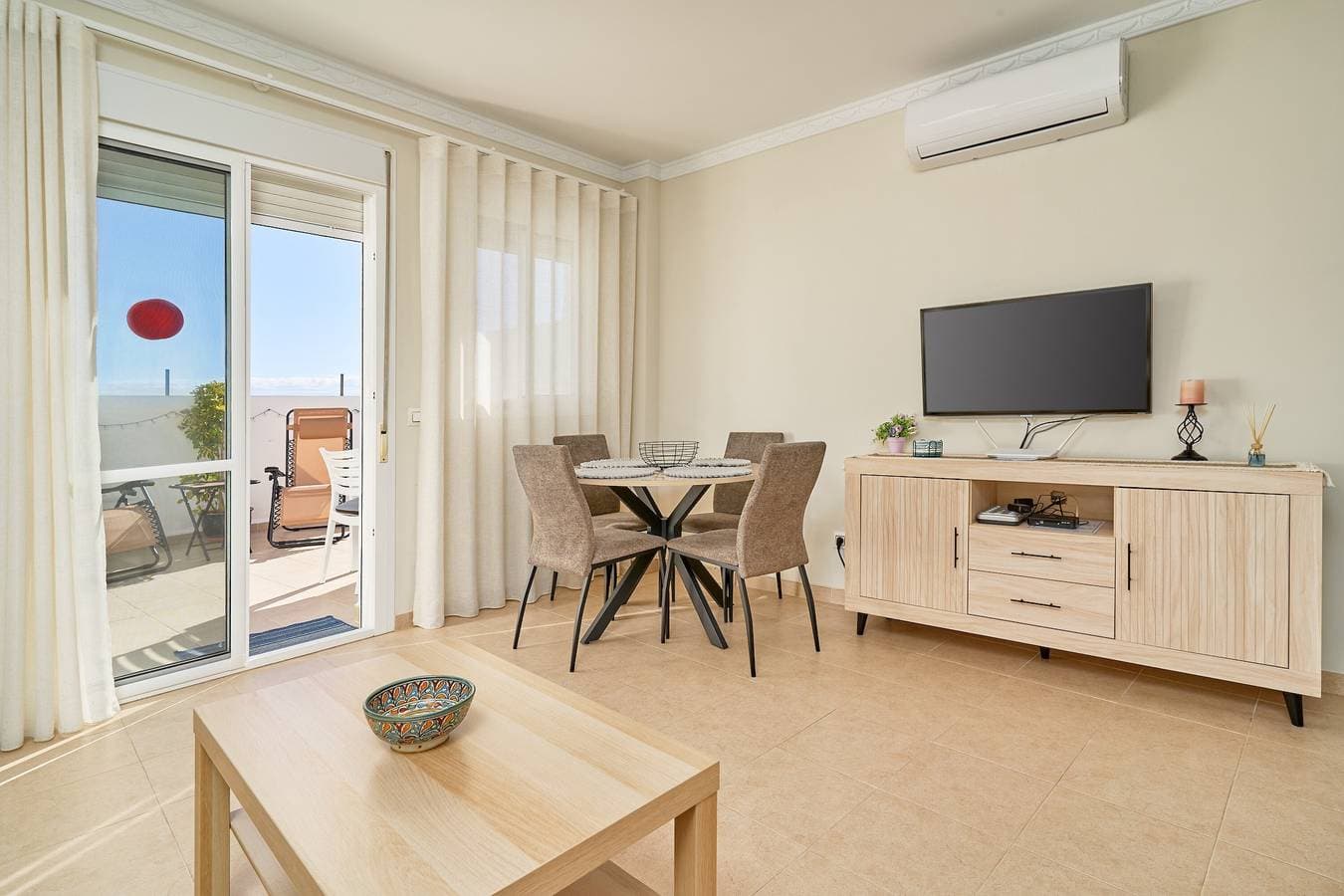 Foto 5 von 31: Ferienwohnung Fernandita für Paare mit 2 privaten Terrassen, WLAN und Grill, strandnah