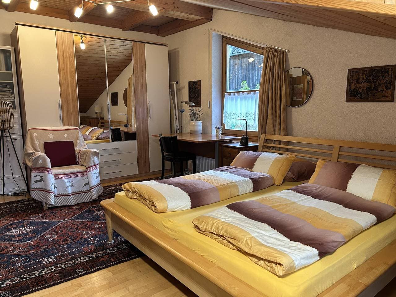 Foto 11 von 31: Doppelzimmer mit Gemeinschaftsbad