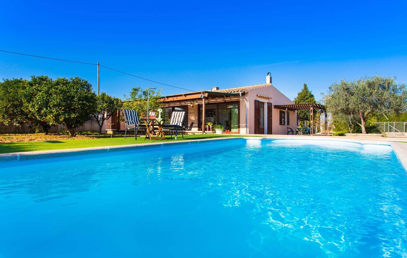 Gemütliche Wohnung mit Pool, Terrasse & AC - Montuïri 1