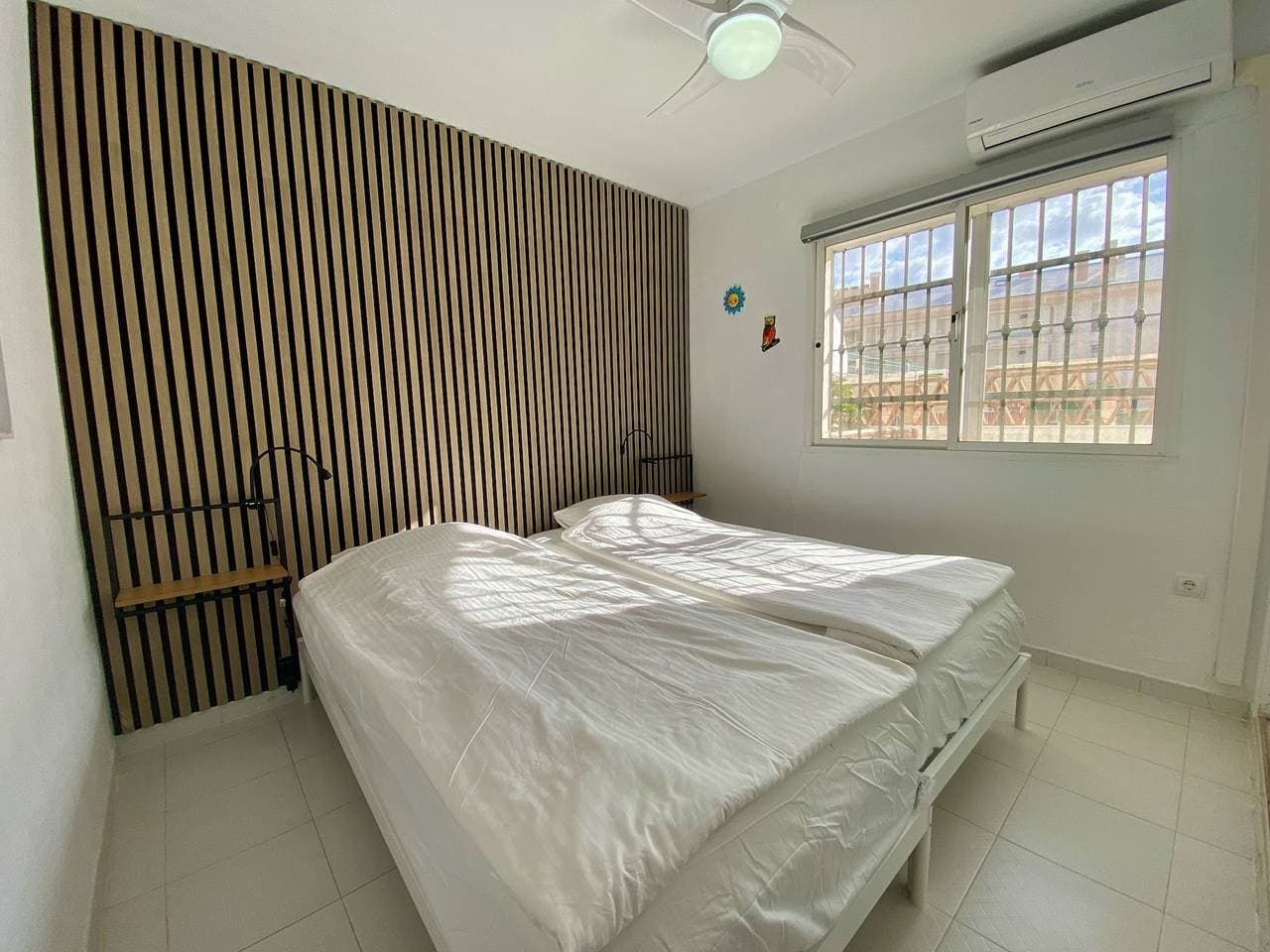 Foto 11 von 25: Ferienwohnung Urbanización Casablanca mit Pool, WLAN, Klimaanlage, Terrasse und Garten