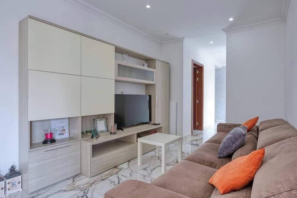 Central Sliema | 3Br home w/Terrace, Walk to Beach 1