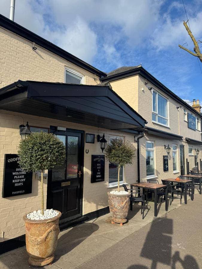 Sea Views Oddfellows 1