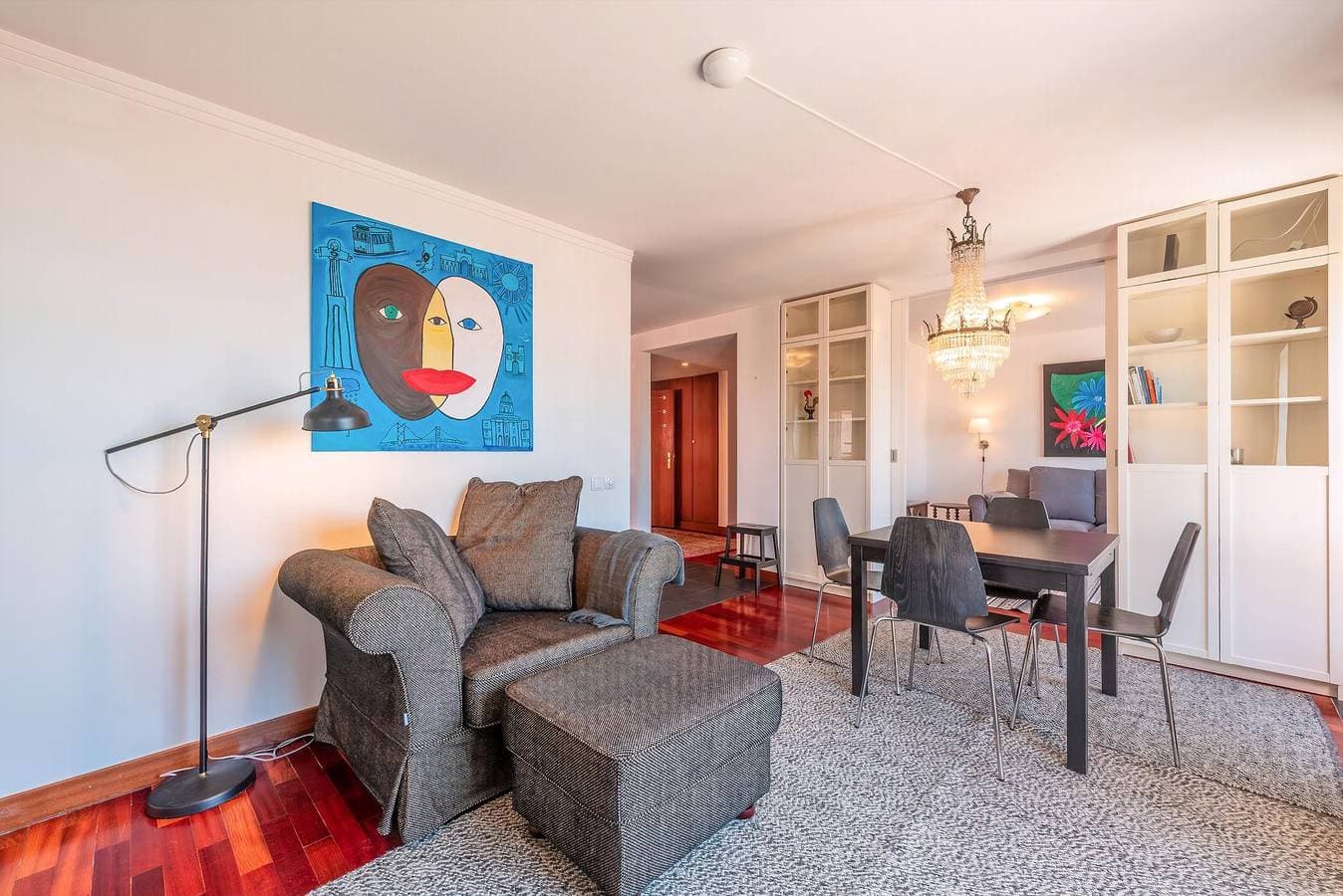 Foto 10 von 34: Ferienwohnung für 4 Personen mit Terrasse