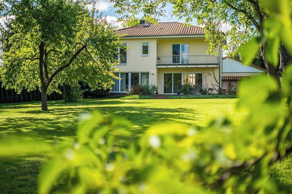 Foto 8 von 13: Ruppiner Ferienresidenz (Traumhafte Villa am Neuruppiner See)
