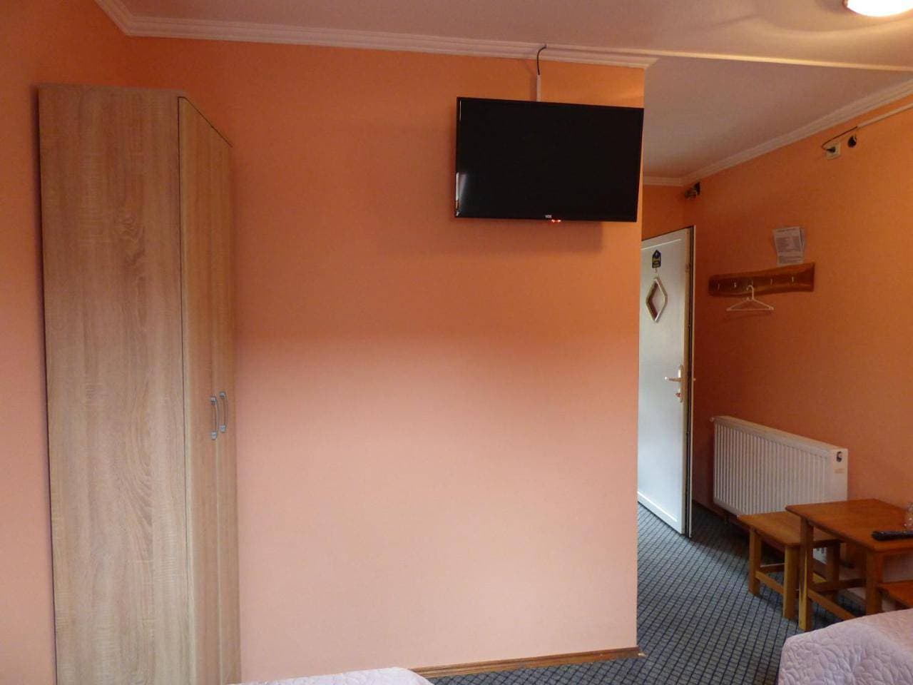 Foto 7 von 10: Twin Room with Shower