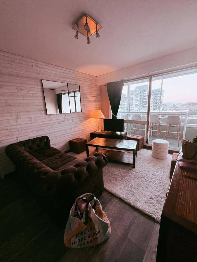 LOOVAEL appartement vue sur port de plaisance ET mer 1