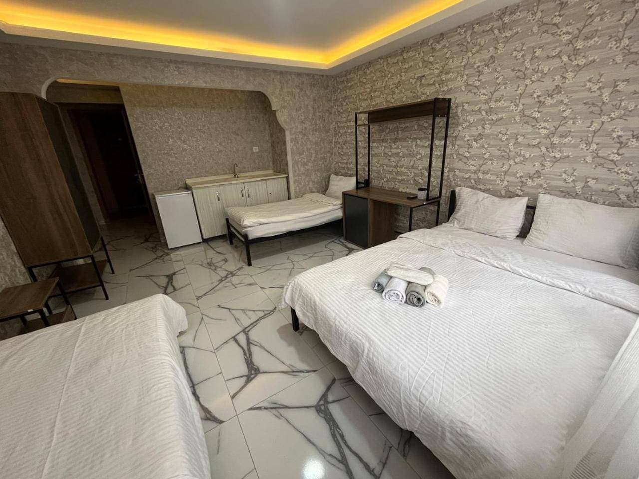 Foto 7 von 11: Standard Triple Room