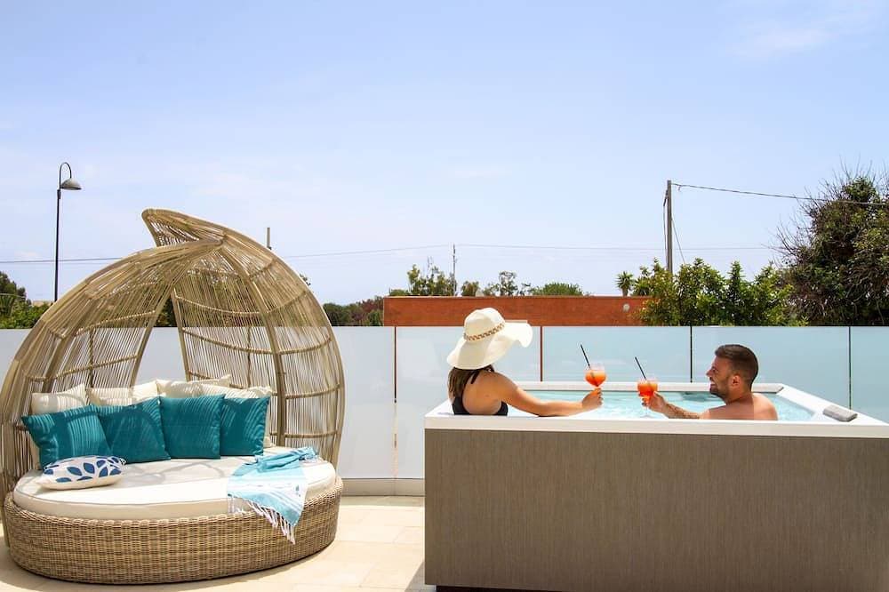Foto 10 von 30: Mediterranean villa with private pool on Foxi Manna beach in Sardinia