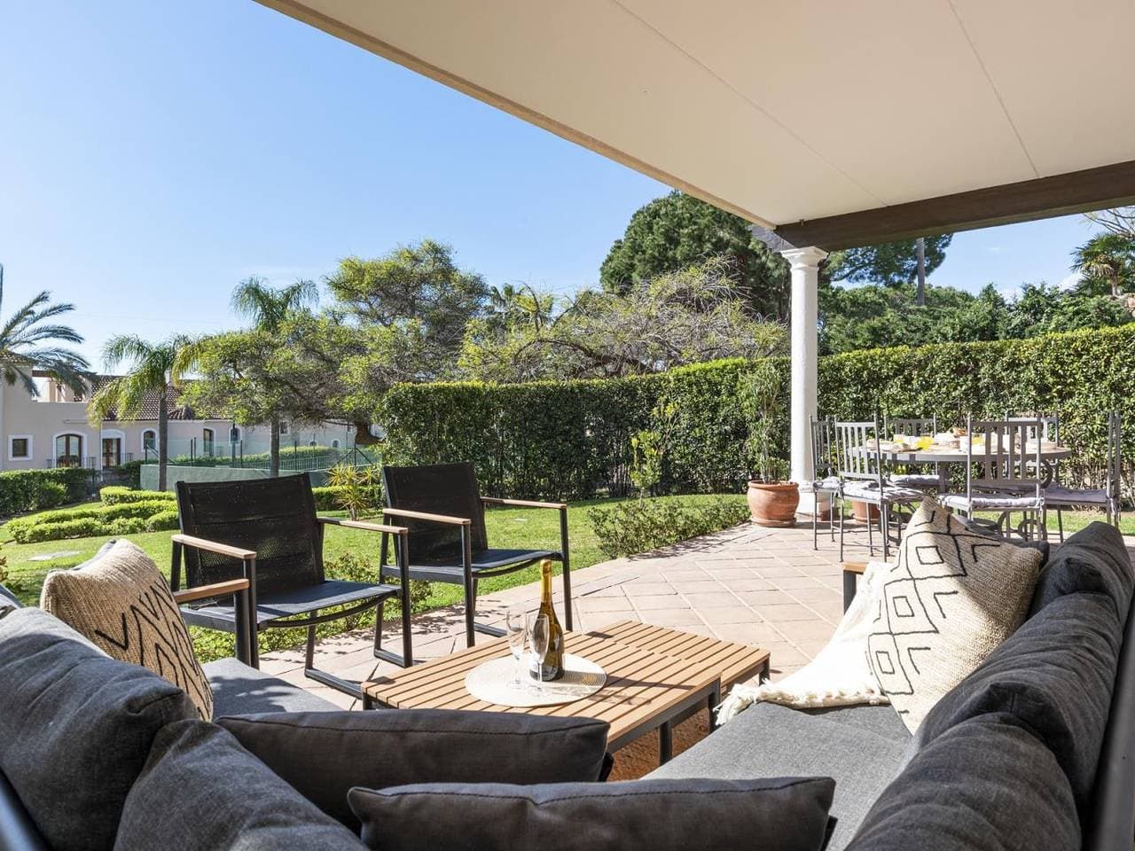 Foto 9 von 47: Ferienhaus für 6 Personen mit Pool