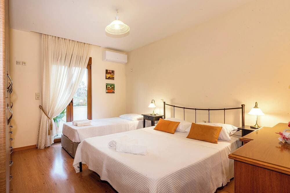 Foto 3 von 20: Cheerfull family-friendly villa