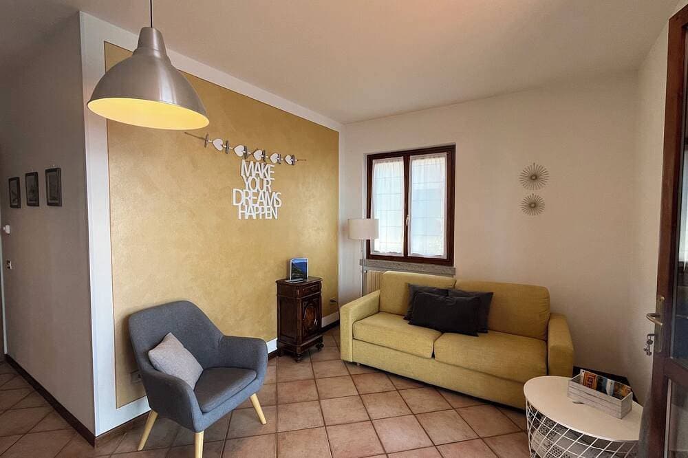 Foto 7 von 29: Casa Maffei Top Fewo 1,  2. Stock, Balkon mit Panoramaseeblick, WiFi, Stellplatz