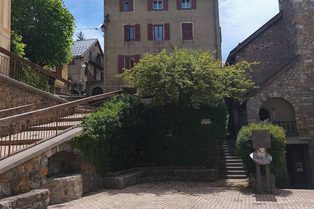 Foto 7 von 17: Le Cocon Beuillois - Renovated, fully-equipped one-bedroom for unforgettable vacations