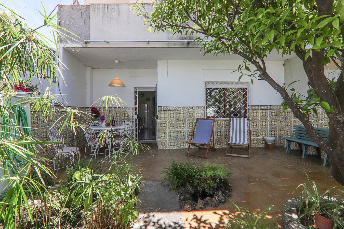 Foto 3 von 21: Ferienhaus "Casa Tangerina" mit Garten und WLAN; Parkplätze auf der Straße vorhanden
