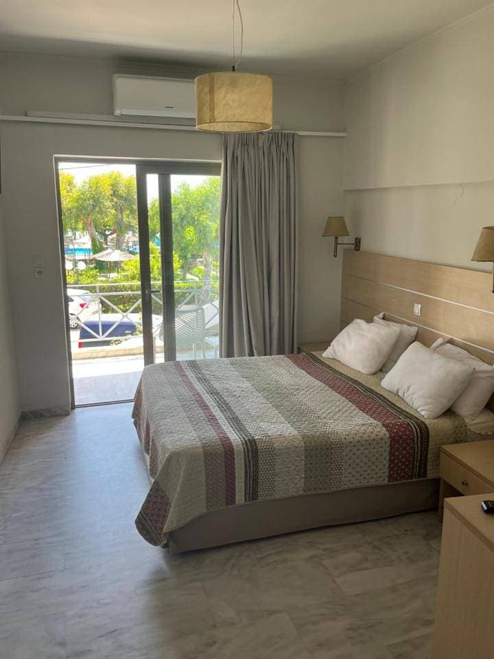 Foto 8 von 16: Deluxe Double Room with Balcony and Sea View