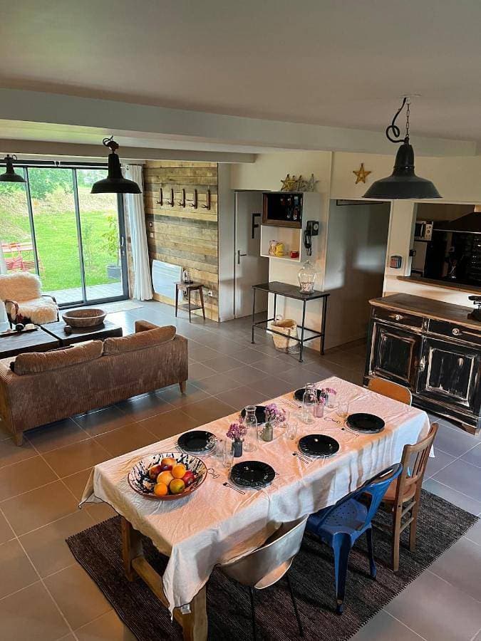 Foto 4 von 28: Three-Bedroom House