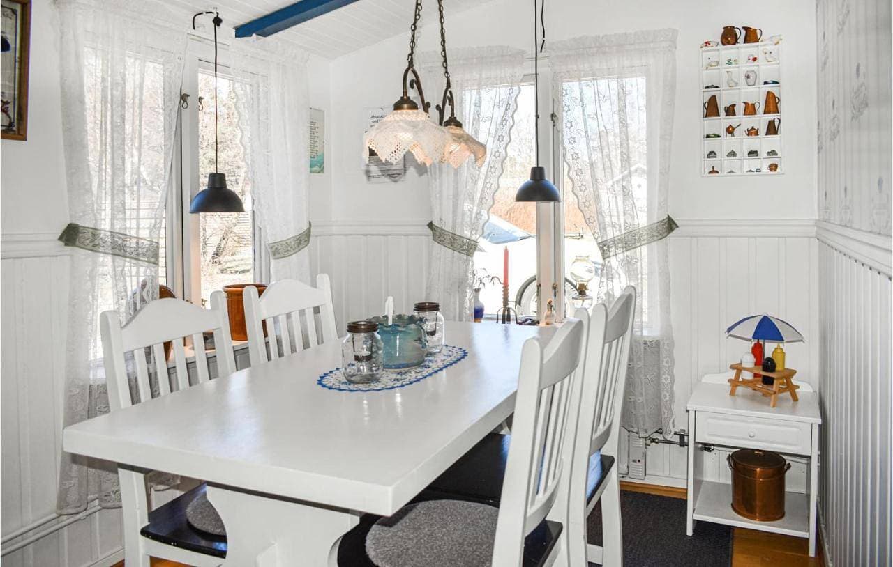 Foto 5 von 12: Four-Bedroom Holiday Home