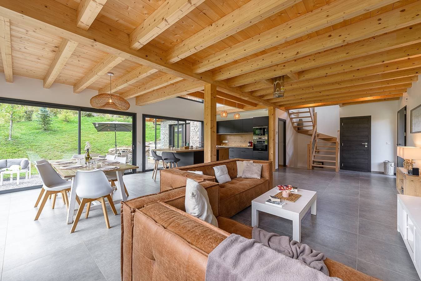 Foto 12 von 23: Chalet für 6 Personen mit Terrasse