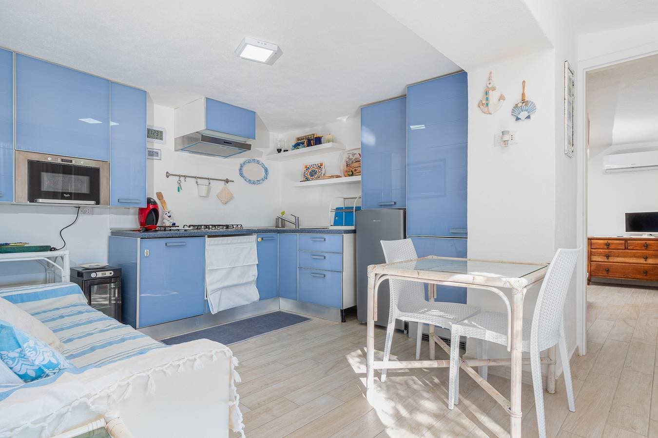 Foto 10 von 25: Ferienwohnung 'Bella Vista Marinella 2' mit Meerblick, Terrasse, Klimaanlage und WLAN