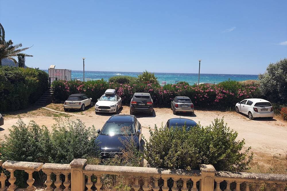 Foto 8 von 20: Seafront apartment
