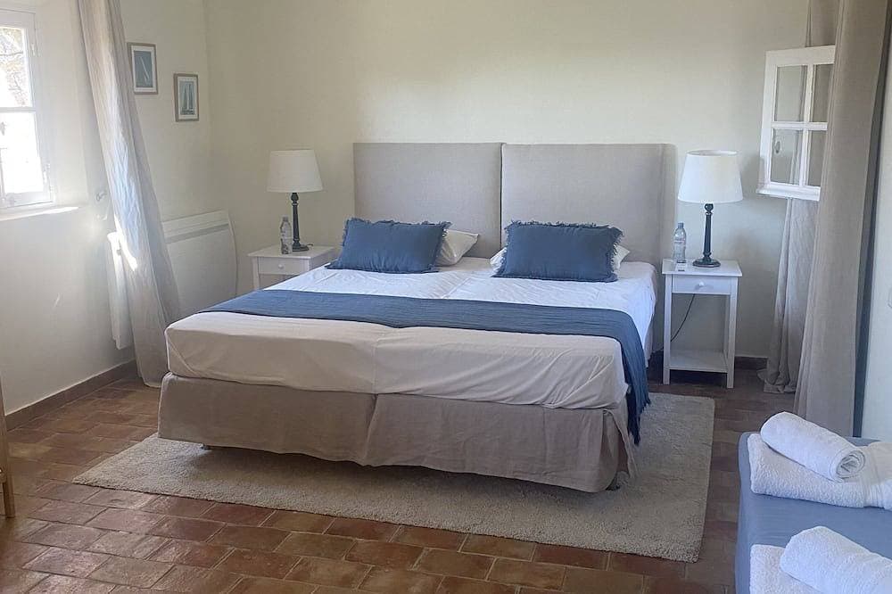 Foto 4 von 30: Charming stone house 20 min from St-Tropez