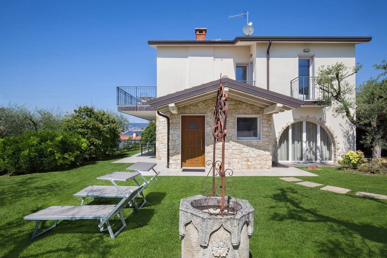 Villa Lisi With Pool 1