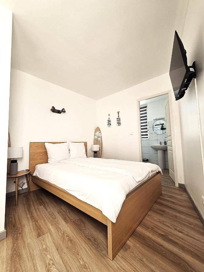 Foto 2 von 5: Double Room with Private Bathroom
