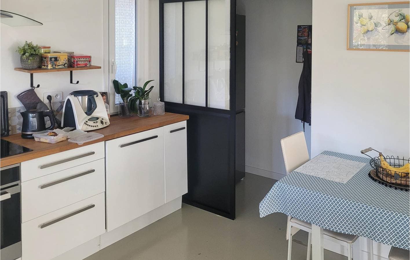 Foto 10 von 15: Stilvolle 2BR-Wohnung, AC, Parkplatz, in der Nähe von Roquevaire & Huveaune
