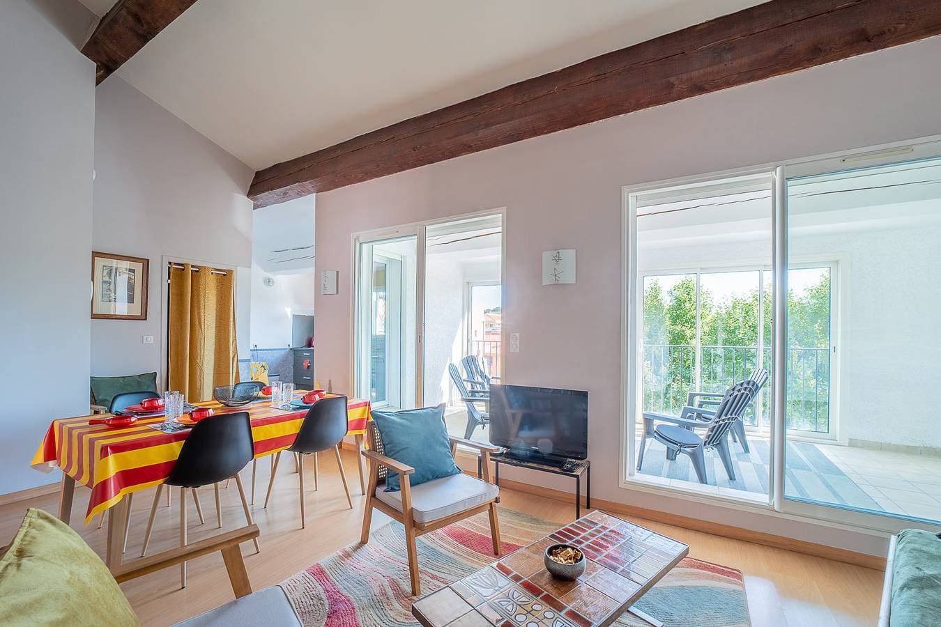Foto 3 von 16: Ferienwohnung für 4 Personen mit Terrasse
