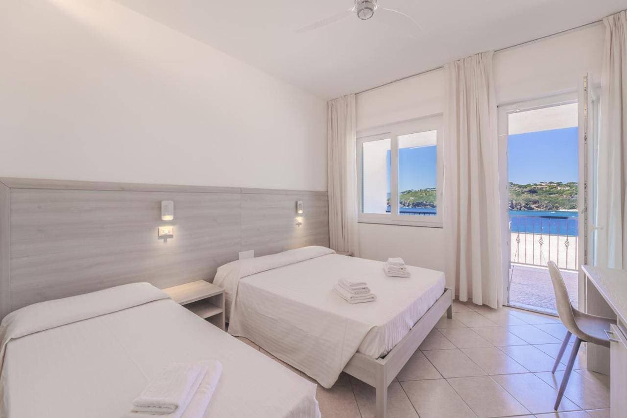 Foto 2 von 17: Superior Double or Twin Room with Sea View